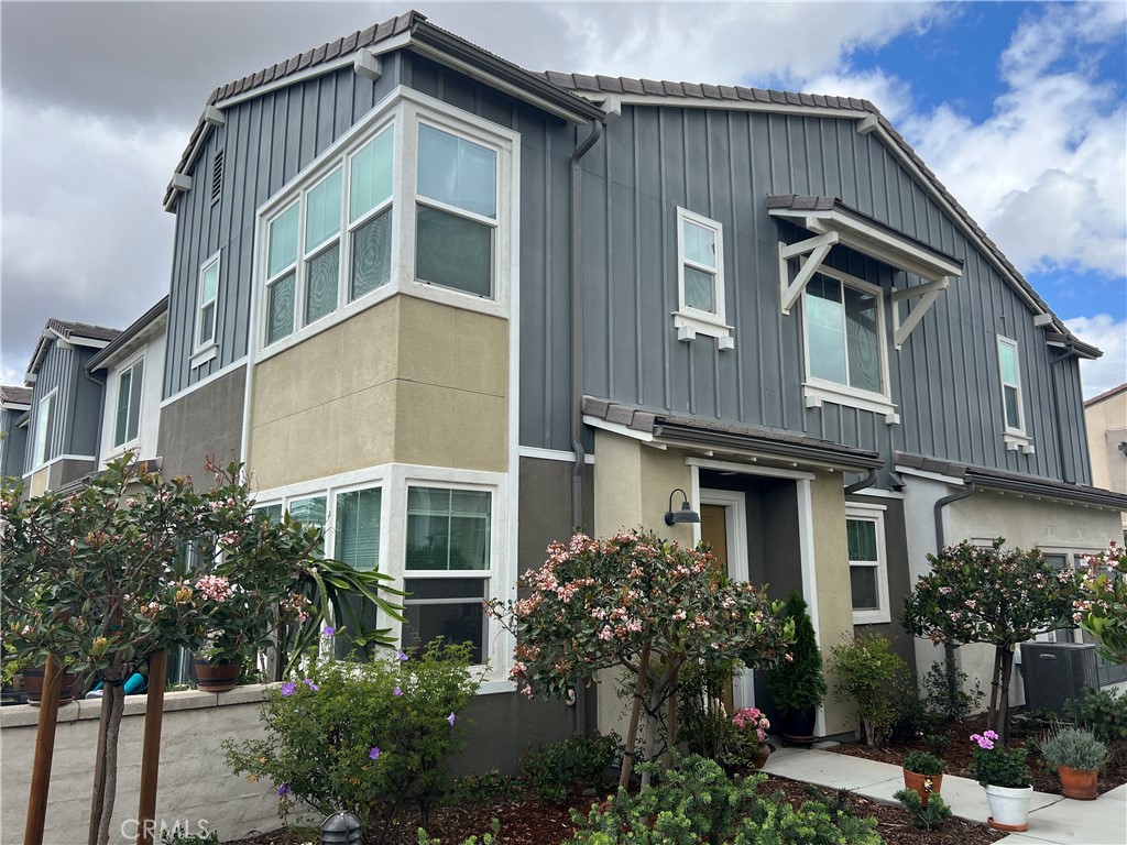 3560 E Lantern Paseo 138 Property Photo 1