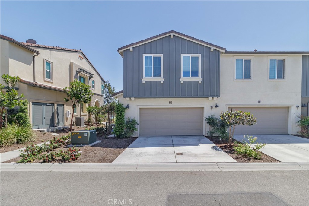 3560 E Lantern Paseo 138 Property Photo 4