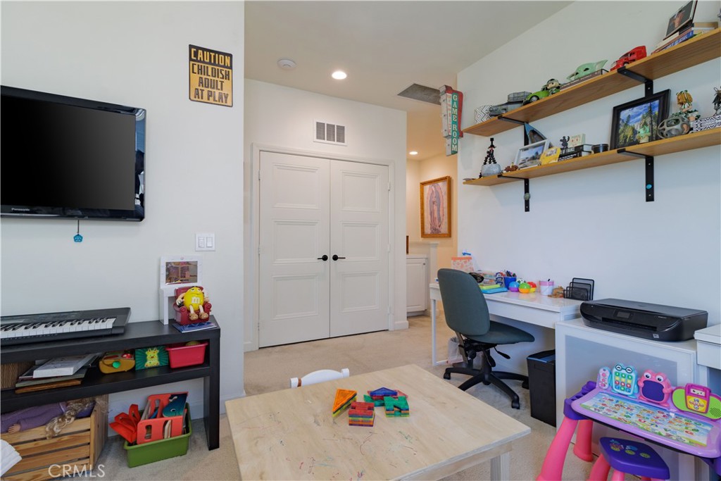 3560 E Lantern Paseo 138 Property Photo 29