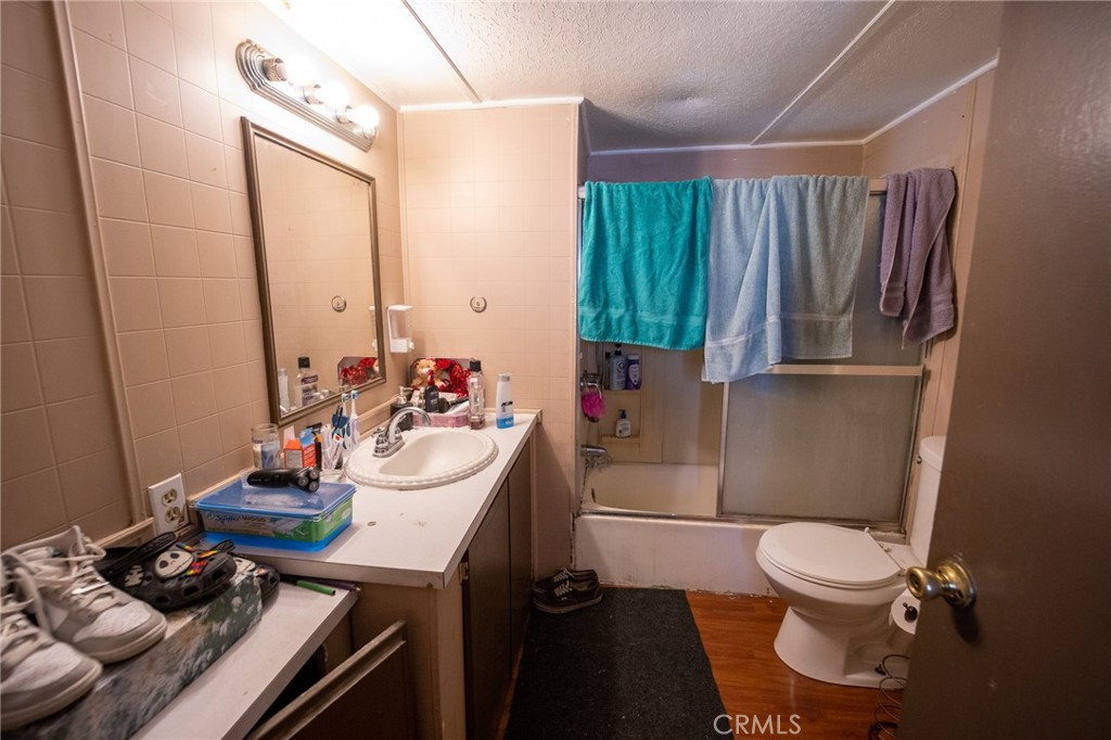 26068 5th Property Photo 17