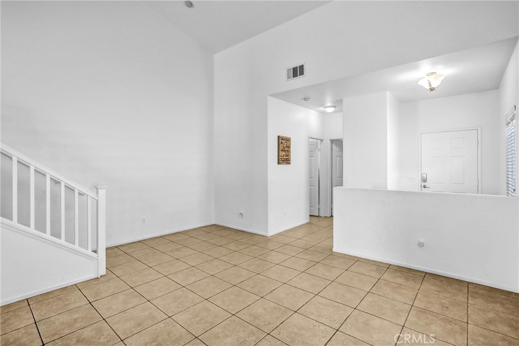 13048 Evanston Property Photo 6
