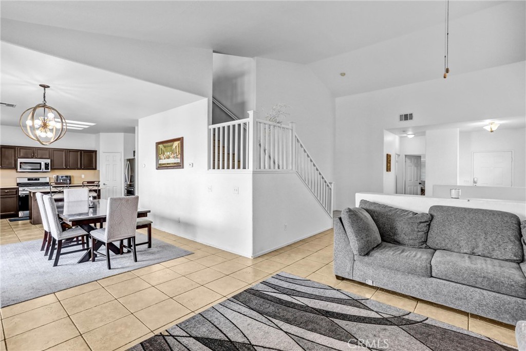 13048 Evanston Property Photo 9