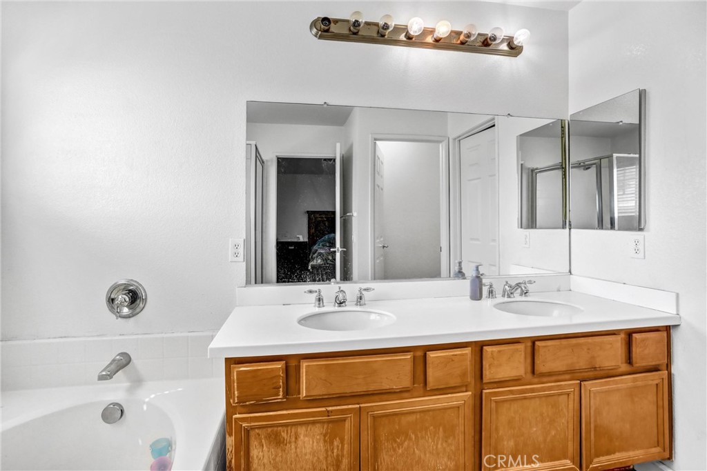 13048 Evanston Property Photo 25