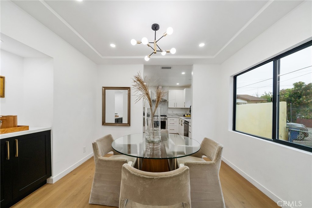 2229 Shoredale Property Photo 8