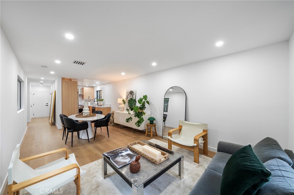 2225 Shoredale Property Photo 10