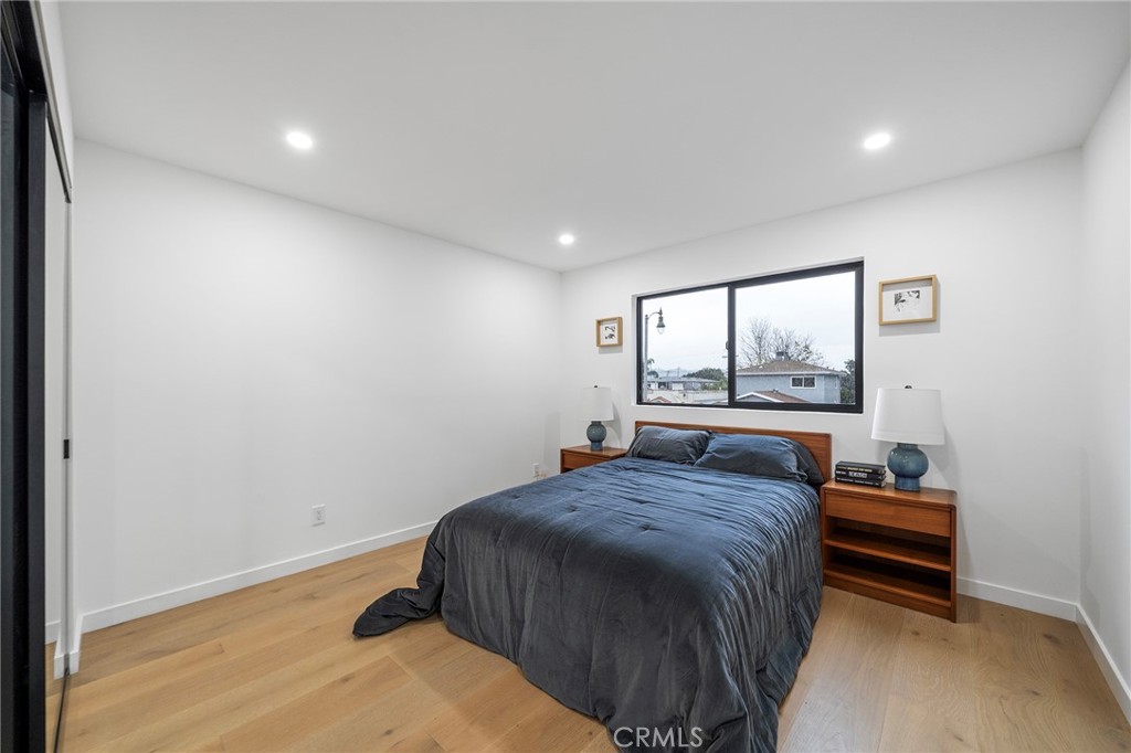 2225 Shoredale Property Photo 20