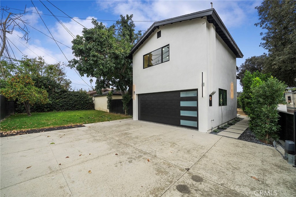 2225 Shoredale Property Photo 26