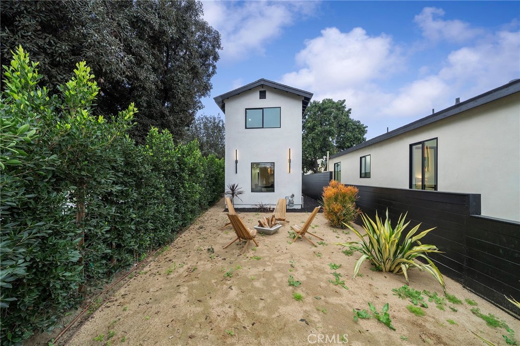 2225 Shoredale Property Photo 28