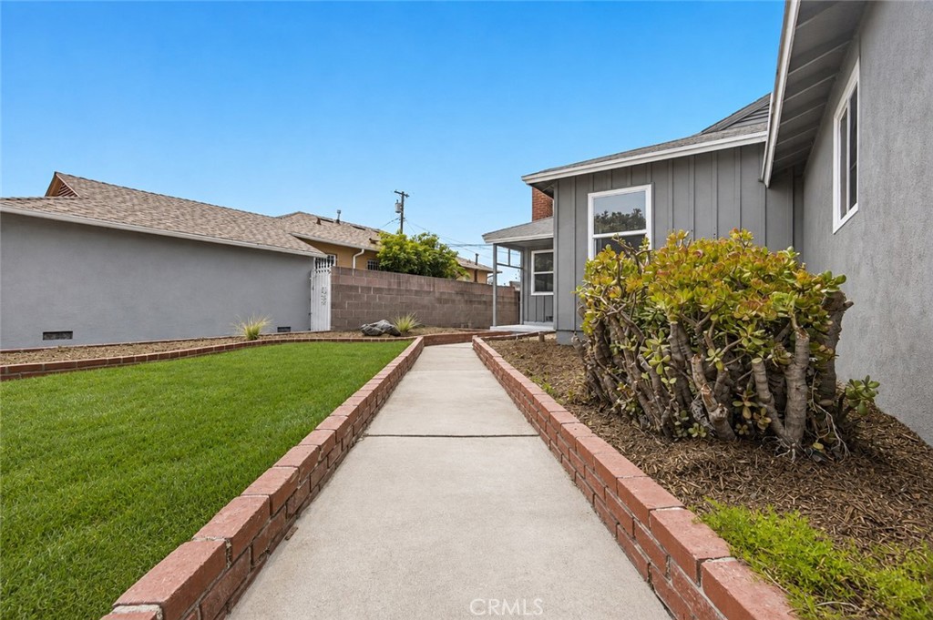 11803 Chanera Property Photo 4