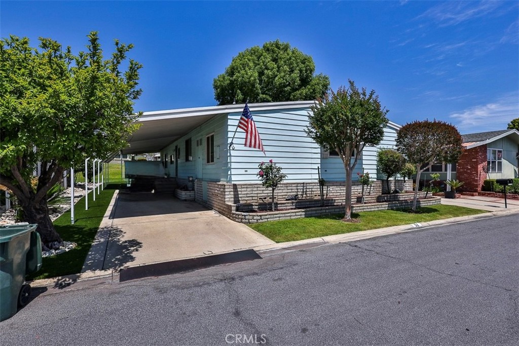 929 E Foothill Boulevard 52 Property Photo 42