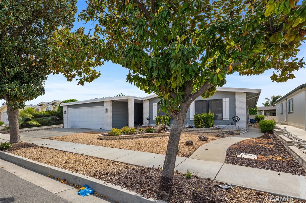 1507 Willow Leaf Property Photo 4