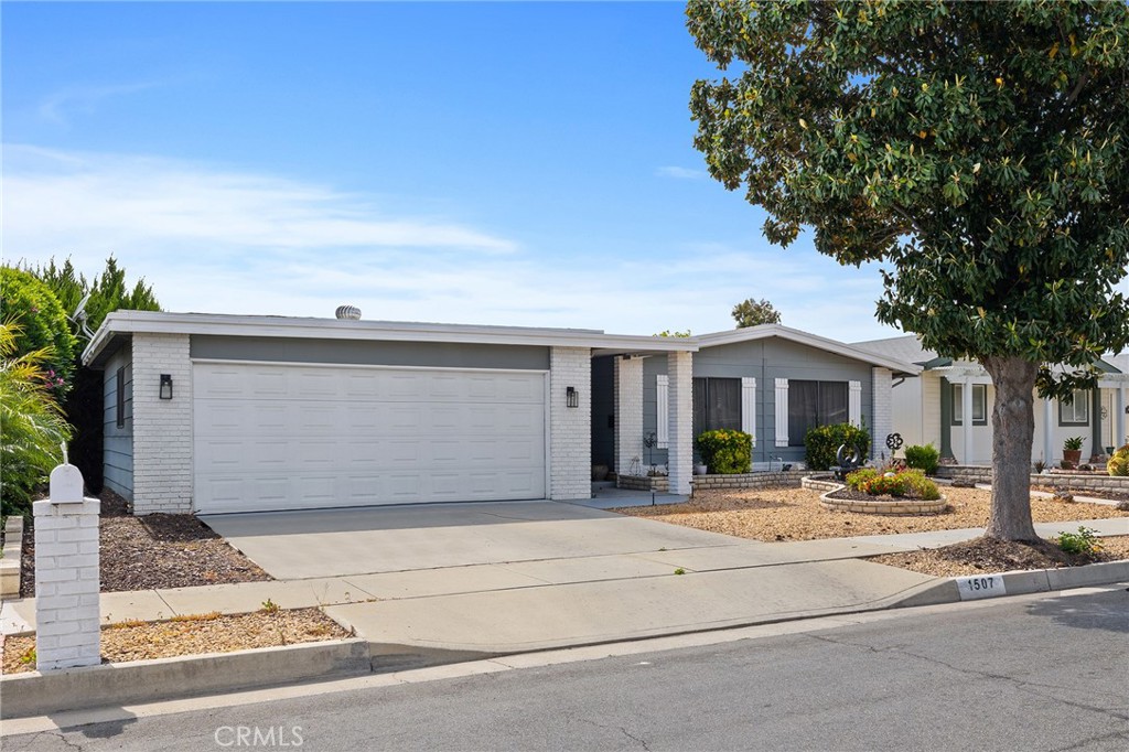 1507 Willow Leaf Property Photo 6
