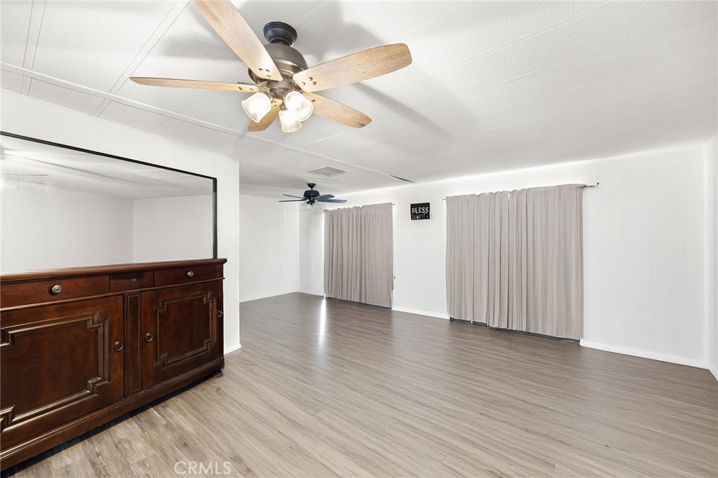 1507 Willow Leaf Property Photo 10