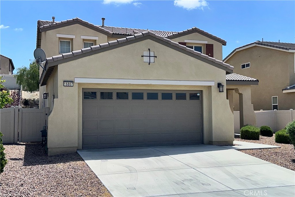 16807 Desert Lily Property Photo 1