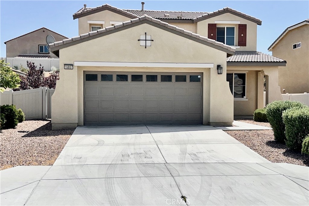 16807 Desert Lily Property Photo 2