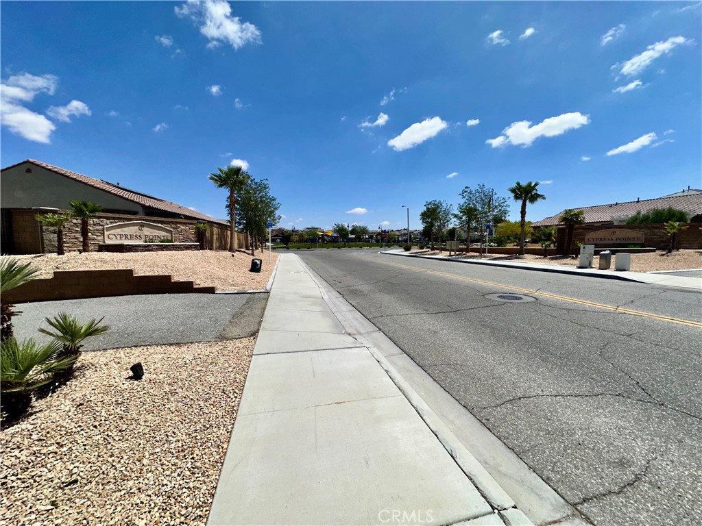16807 Desert Lily Property Photo 4