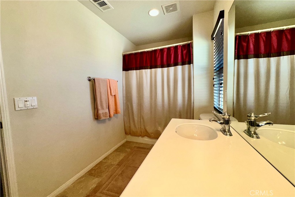 16807 Desert Lily Property Photo 32