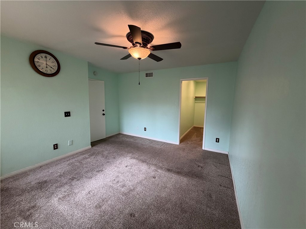 2110 Hawthorne Court Property Photo 4