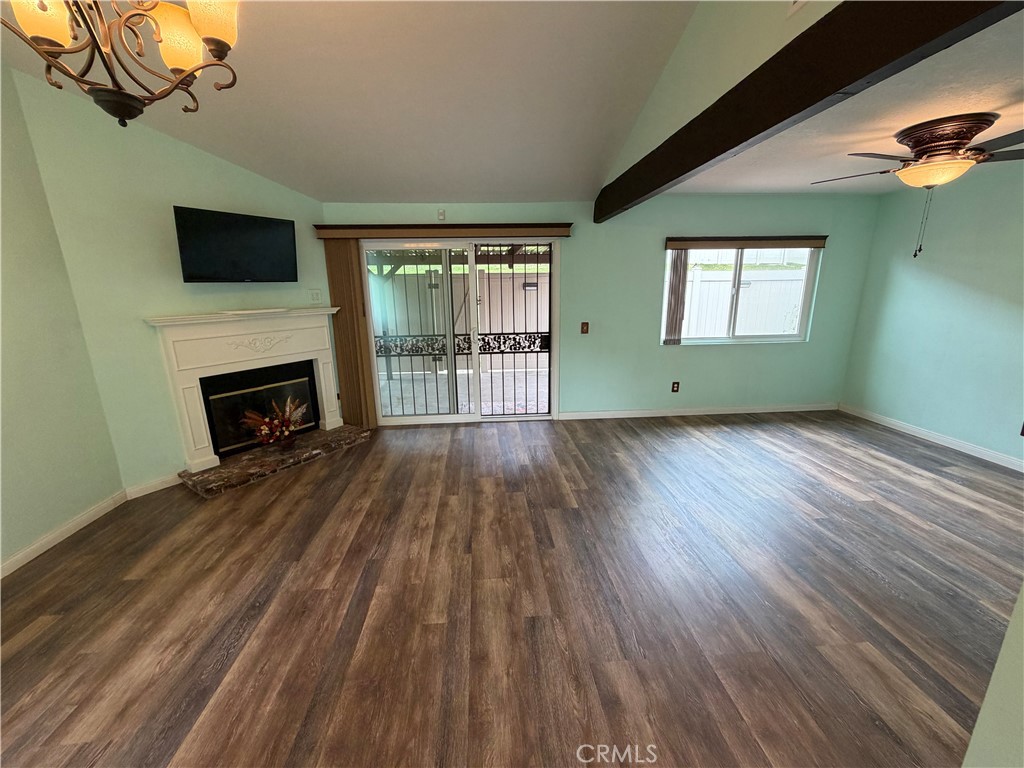 2110 Hawthorne Court Property Photo 14