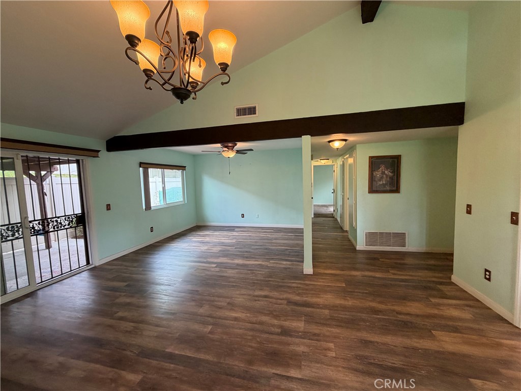 2110 Hawthorne Court Property Photo 16