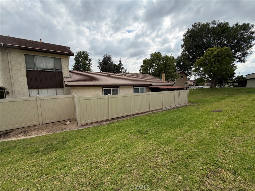 2110 Hawthorne Court Property Photo 27