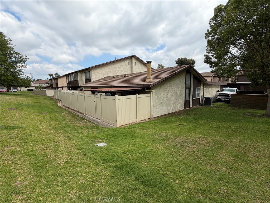 2110 Hawthorne Court Property Photo 28
