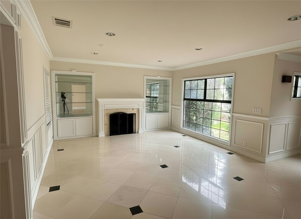 1604 S Monterey Property Photo 2