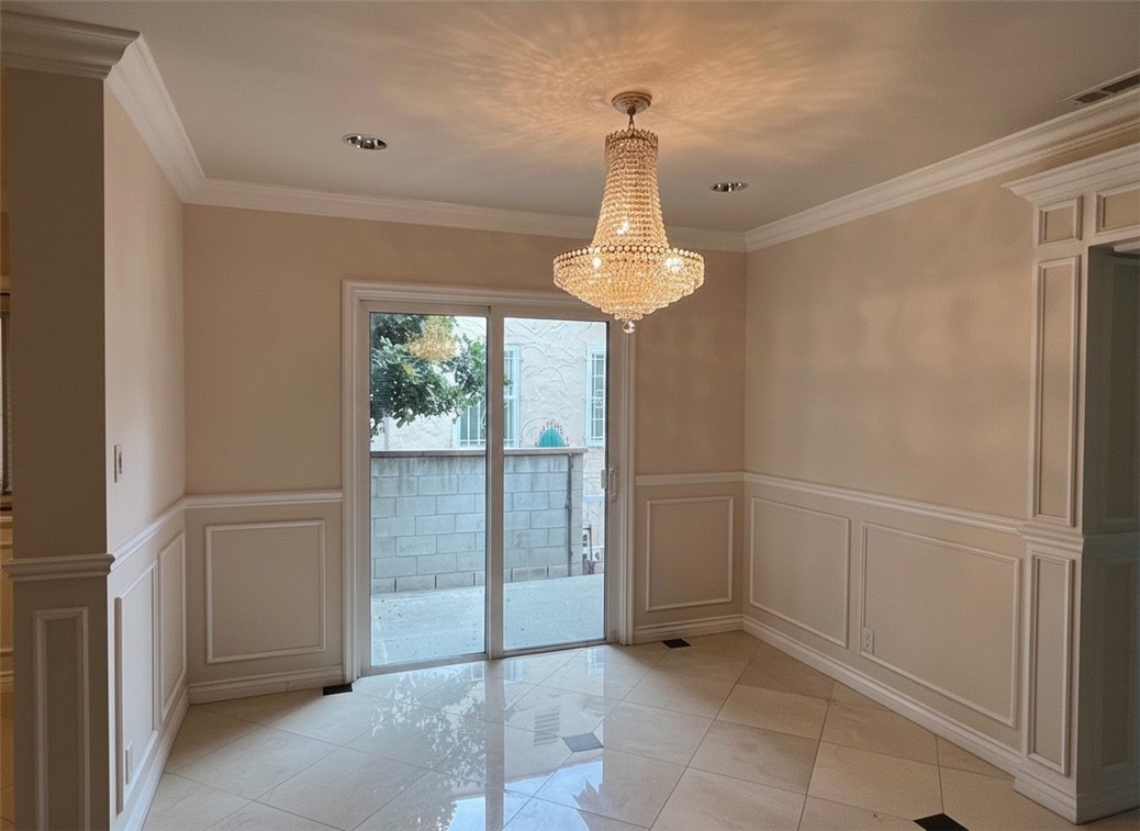 1604 S Monterey Property Photo 3