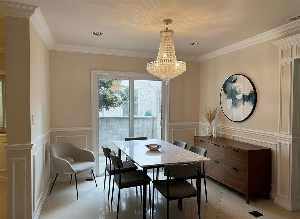 1604 S Monterey Property Photo 4