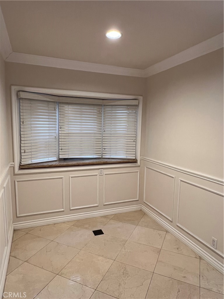 1604 S Monterey Property Photo 5