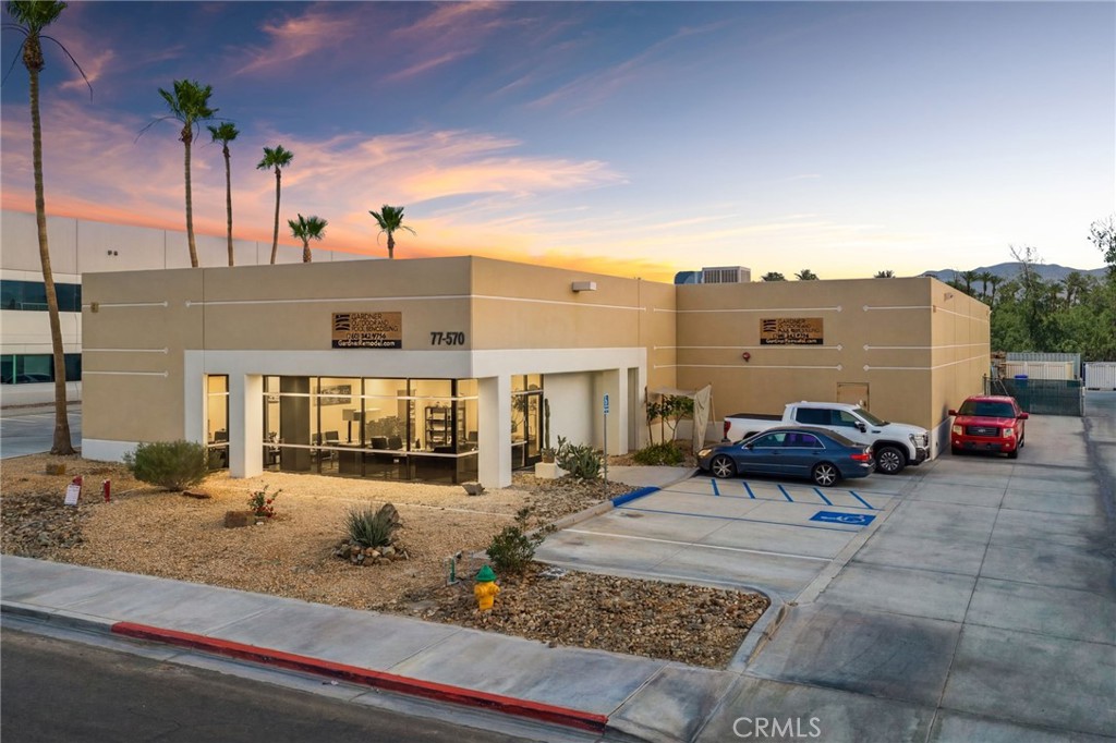 77570 Enfield Property Photo 1
