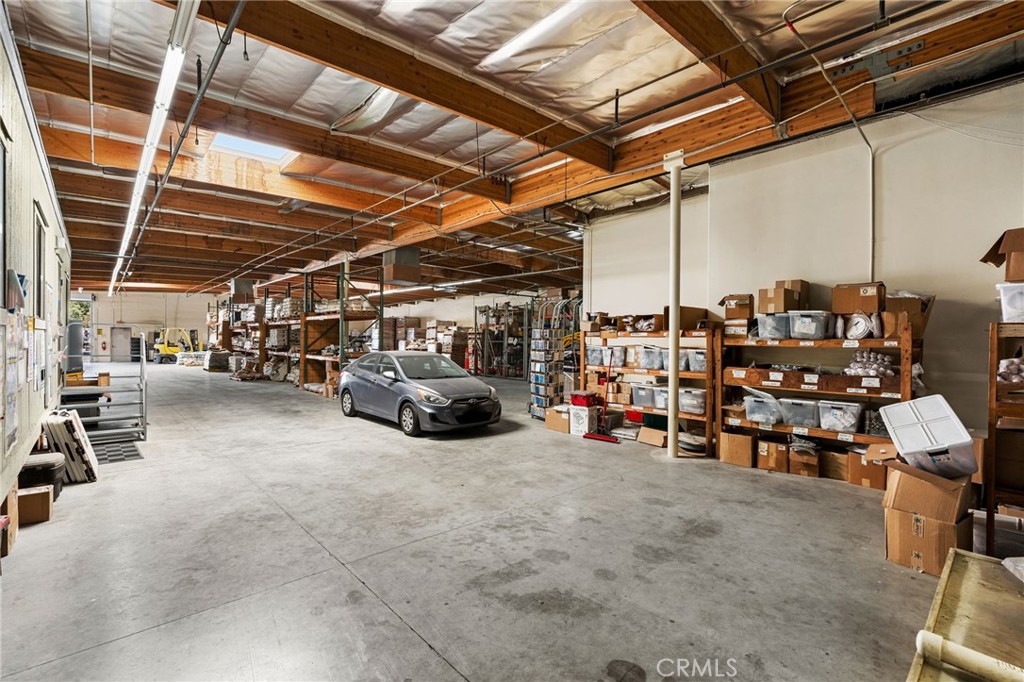 77570 Enfield Property Photo 16