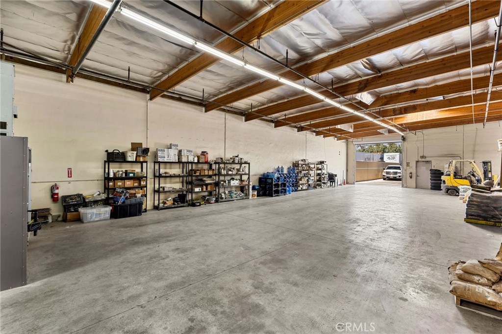 77570 Enfield Property Photo 19