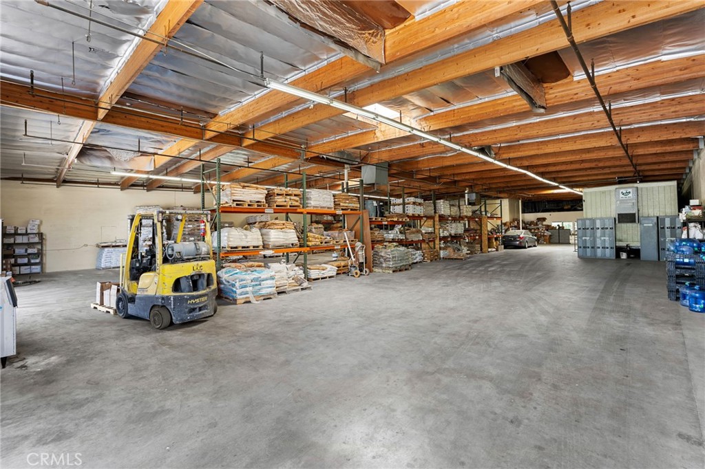 77570 Enfield Property Photo 21