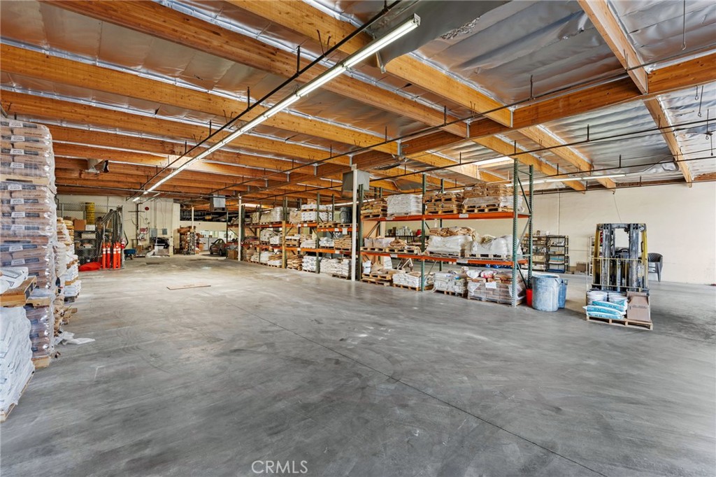 77570 Enfield Property Photo 23