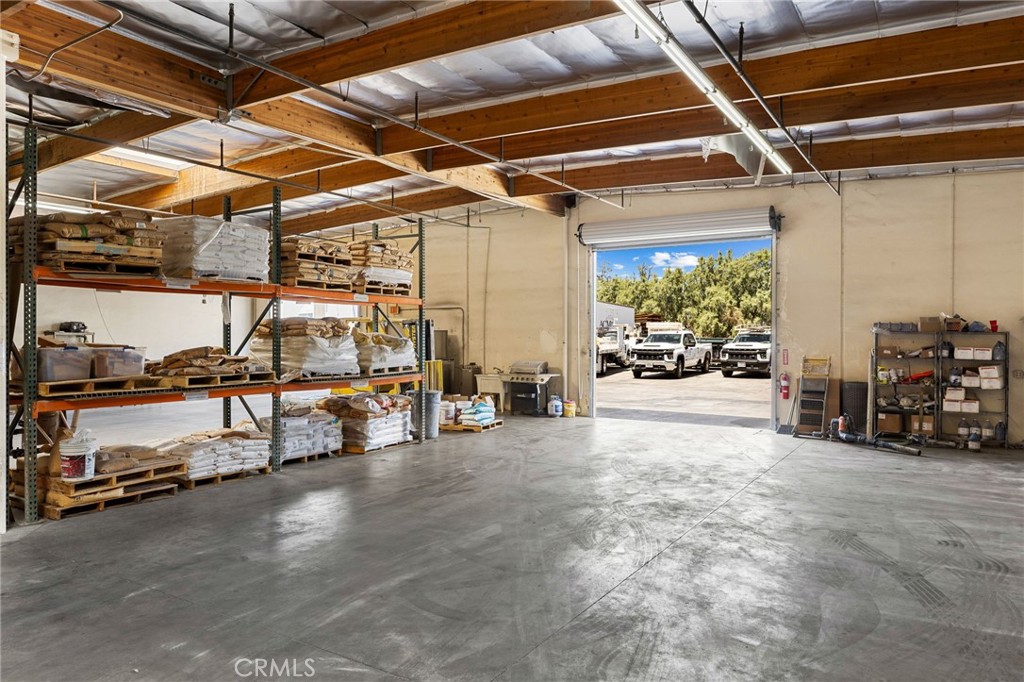 77570 Enfield Property Photo 24