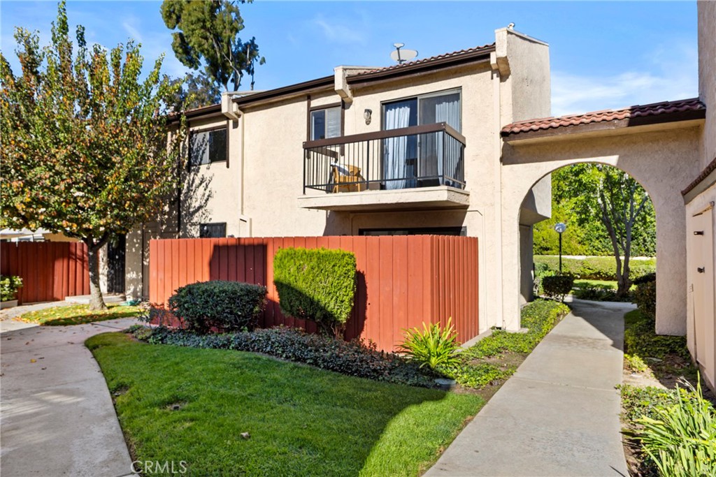 18725 E Arrow 40 Property Photo 1