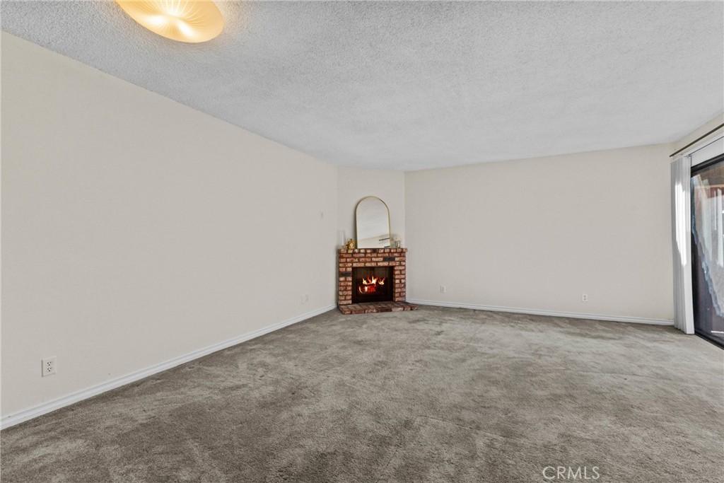 18725 E Arrow 40 Property Photo 2