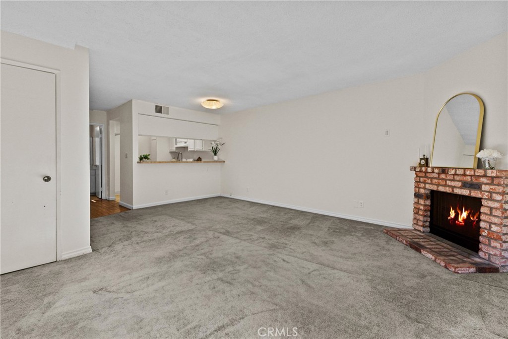 18725 E Arrow 40 Property Photo 4