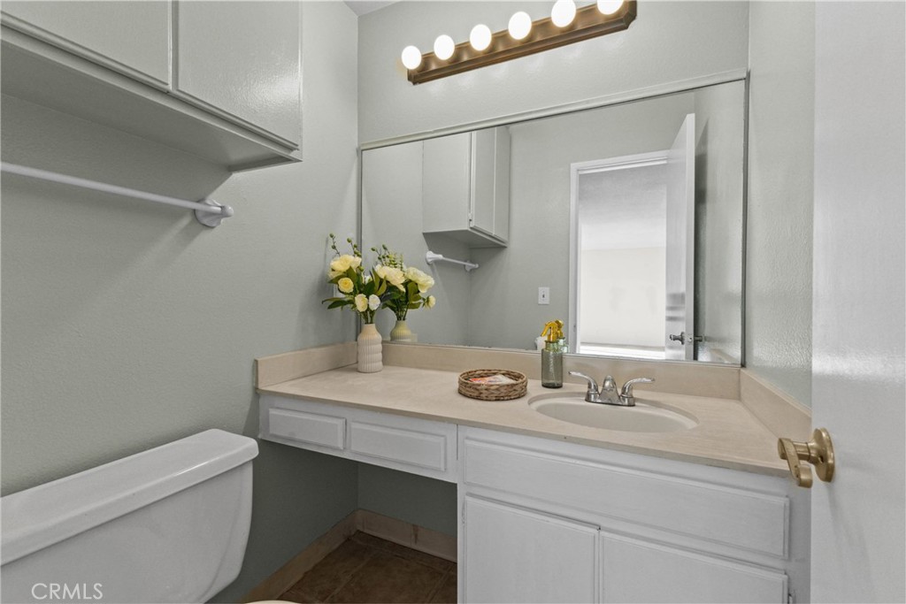 18725 E Arrow 40 Property Photo 8