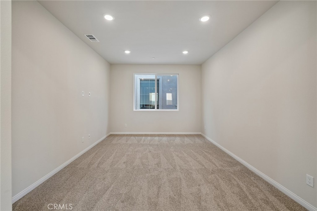29257 Crescent Way Property Photo 29