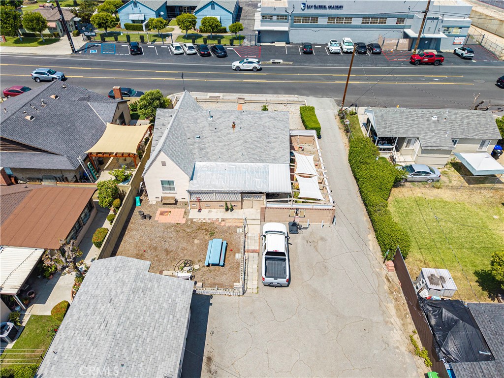 8836 E Broadway Property Photo 10