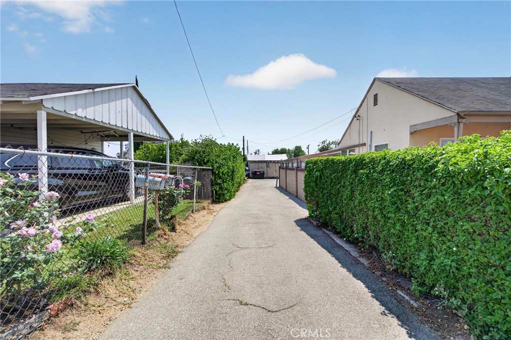8836 E Broadway Property Photo 16