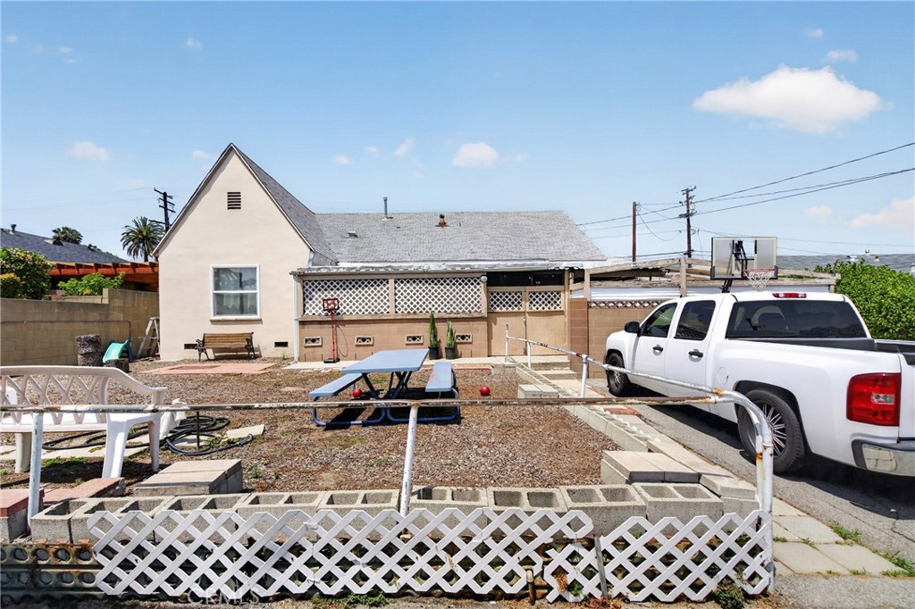 8836 E Broadway Property Photo 17