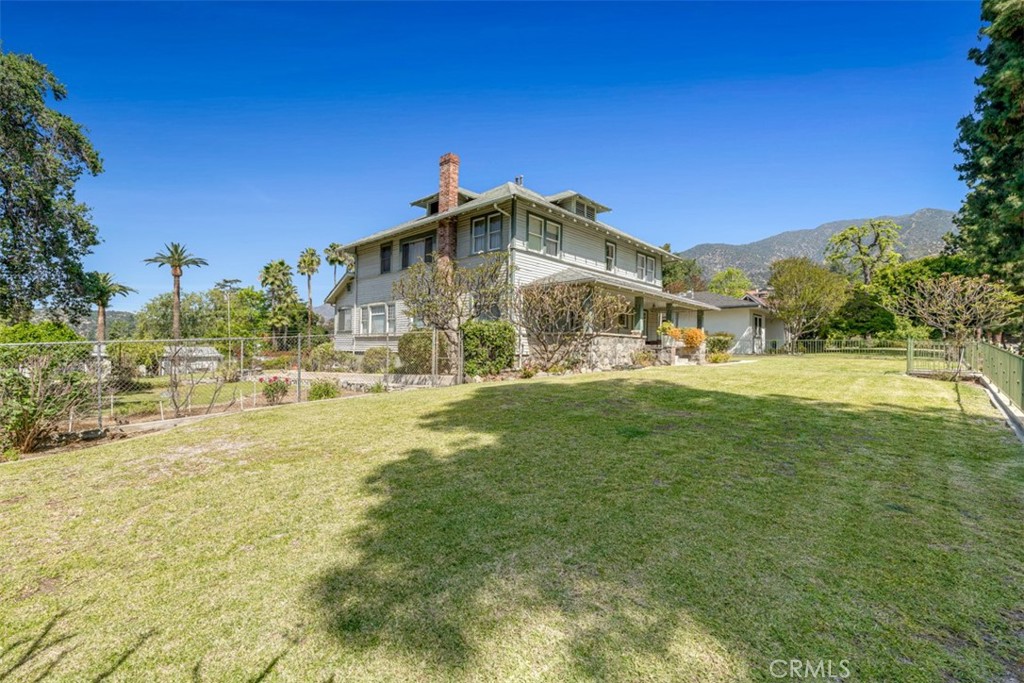 425 N Canyon Property Photo 5