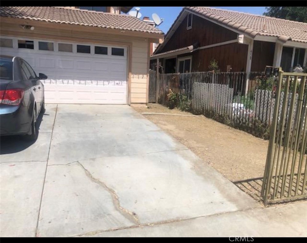 452 Cherry Vista Drive Property Photo 2
