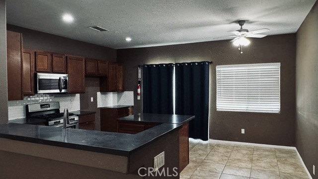 65985 7th Property Photo 5