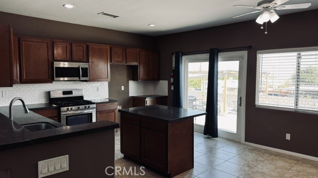 65985 7th Property Photo 10