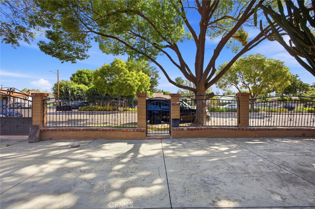 13054 Amar Property Photo 1