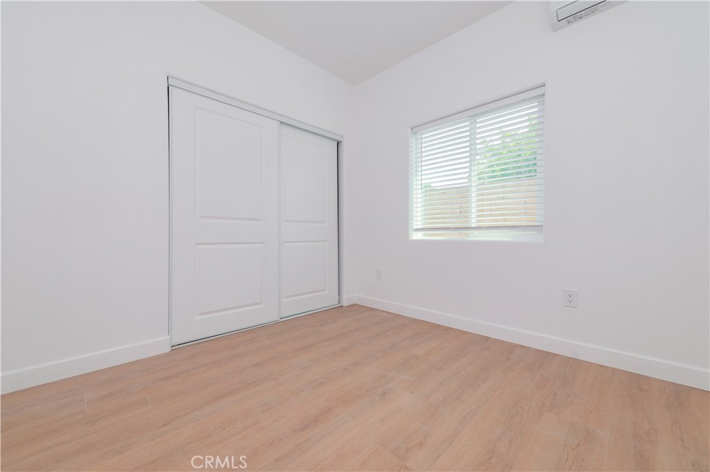 5033 Sultana Avenue B Property Photo 13